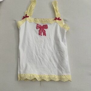 Pieces of Porcelain hand made cami